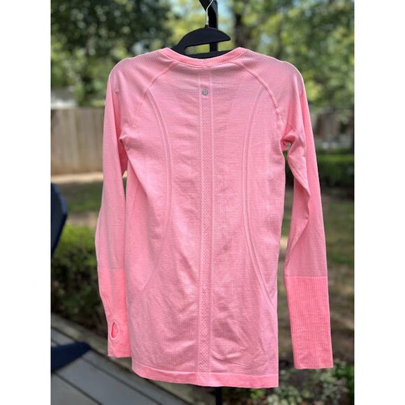 lululemon athletica Tops - Lululemon Swiftly Tech Long Sleeve Crew Heathered Very Light Flare